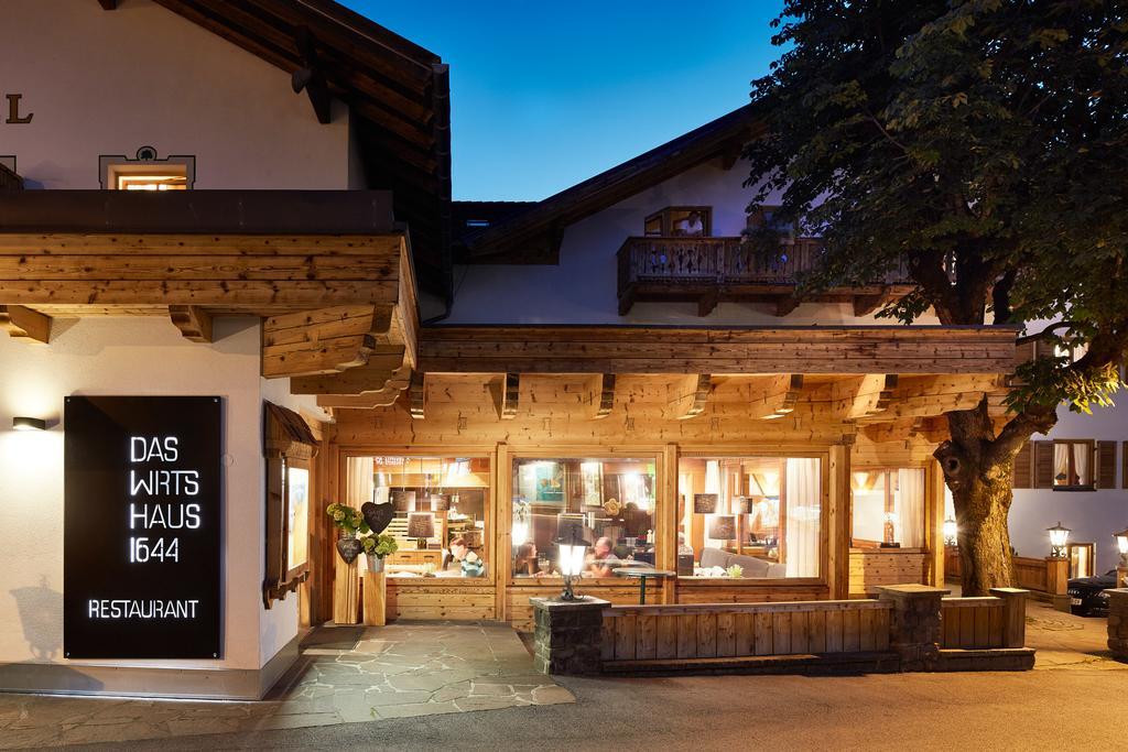 Der Gruene Baum Mountain Boutique Hotel Ehrwald Esterno foto